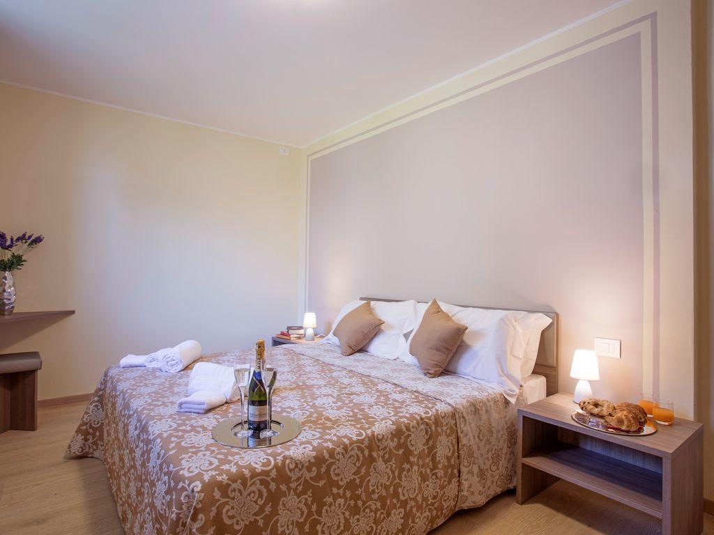 Ossuccio Grande C Home With Pool Sleeps 12 By Italian Apartments Como Exterior foto