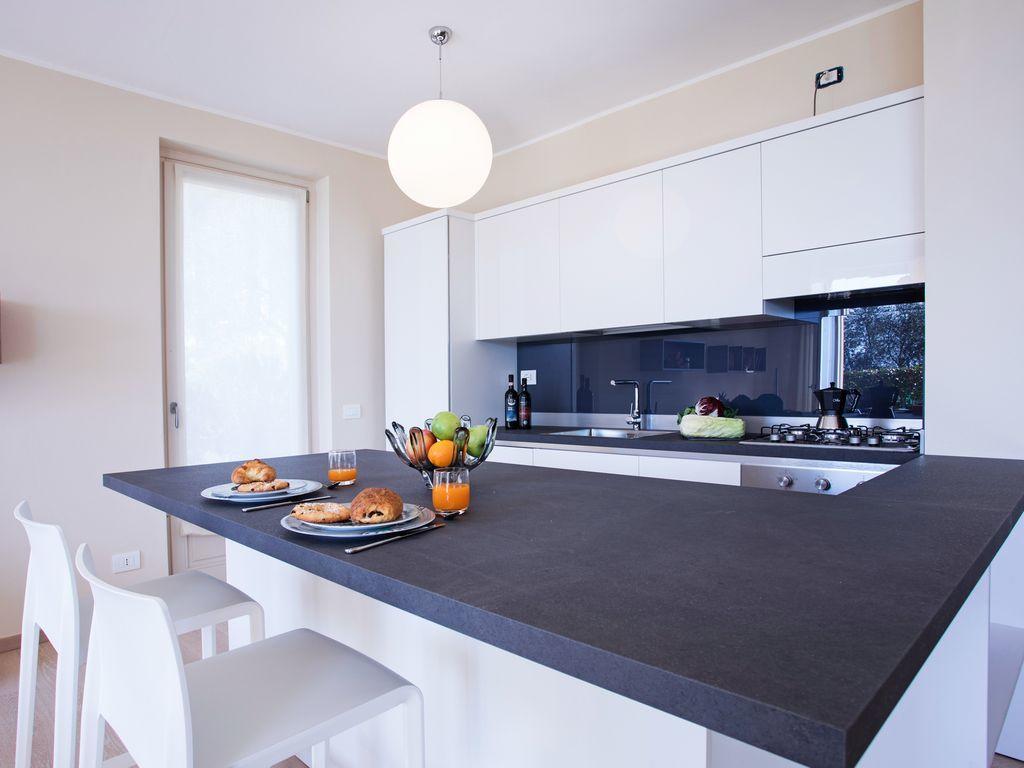 Ossuccio Grande C Home With Pool Sleeps 12 By Italian Apartments Como Exterior foto