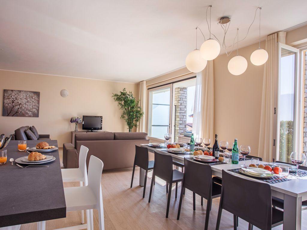 Ossuccio Grande C Home With Pool Sleeps 12 By Italian Apartments Como Exterior foto