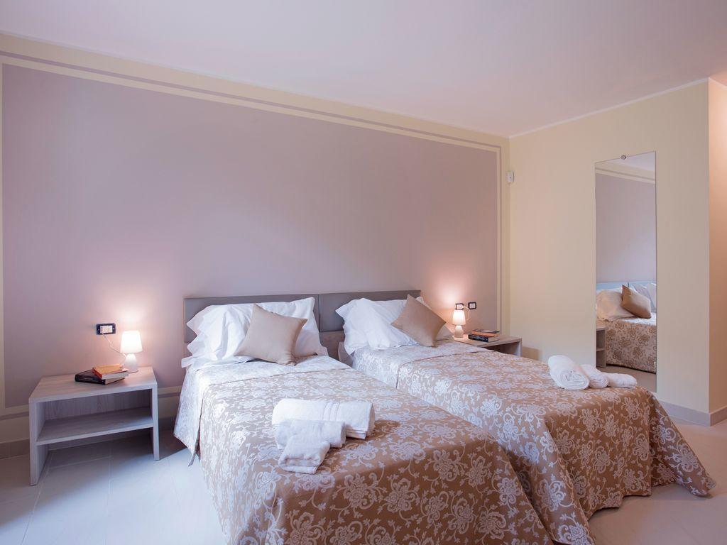 Ossuccio Grande C Home With Pool Sleeps 12 By Italian Apartments Como Exterior foto