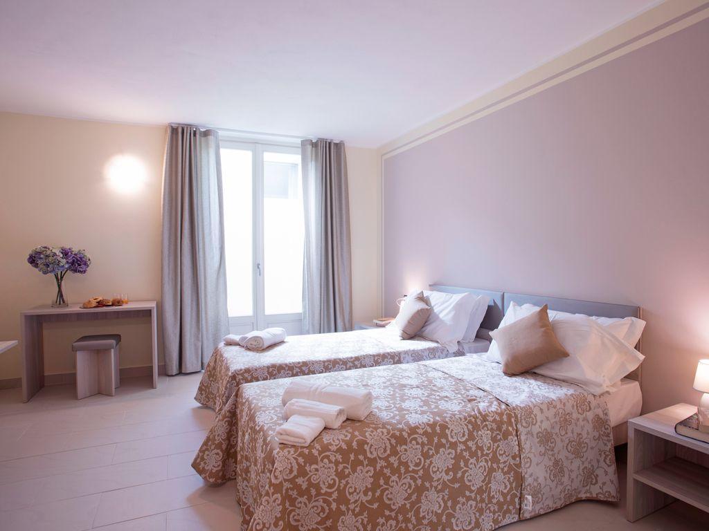Ossuccio Grande C Home With Pool Sleeps 12 By Italian Apartments Como Exterior foto